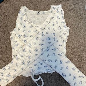 textured white V-neck longsleeve with blue flowers